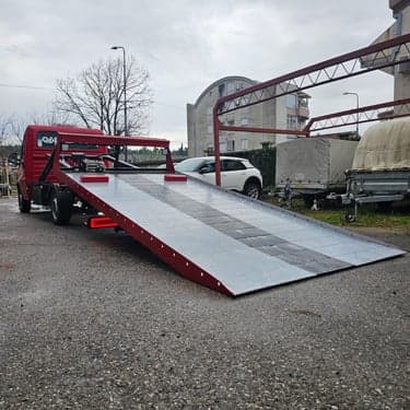 Trailer ramp manufacturing 12